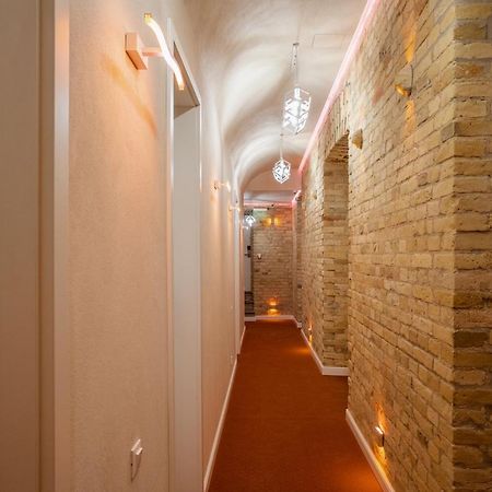 The Key Hotel Kiev Exterior foto