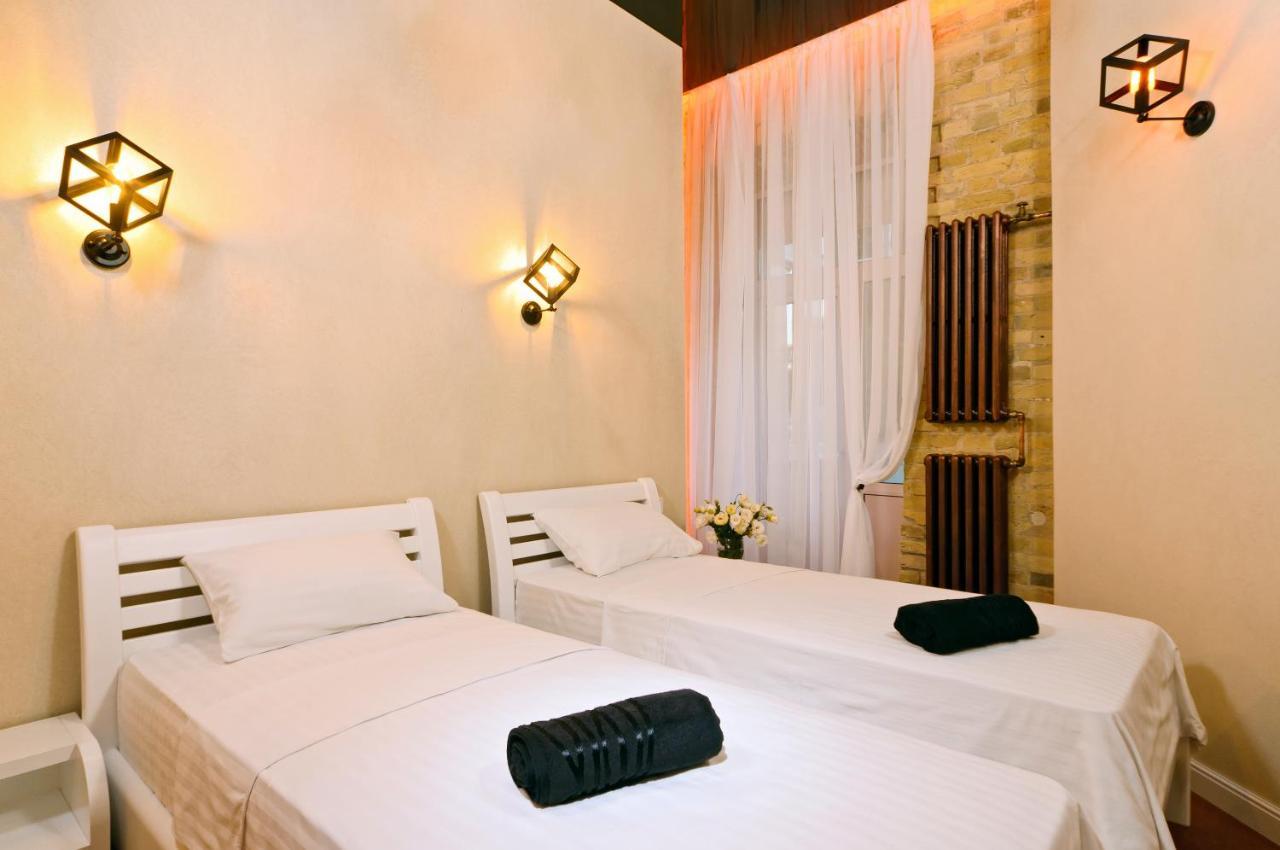 The Key Hotel Kiev Exterior foto