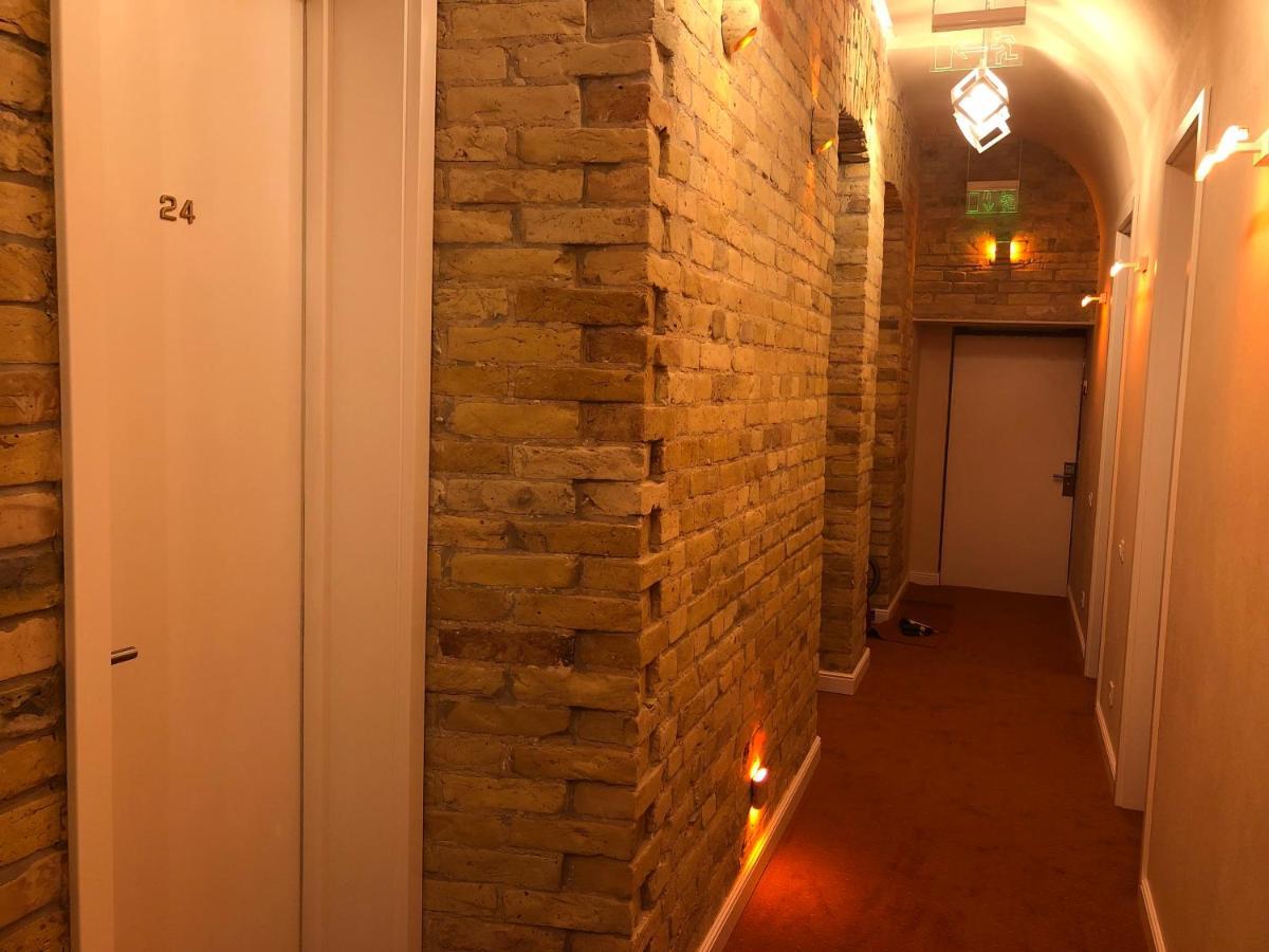 The Key Hotel Kiev Exterior foto
